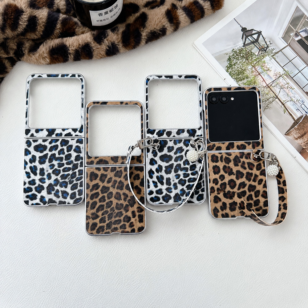Spaghetti Strap Dress - Etui na telefon składany z motywem
