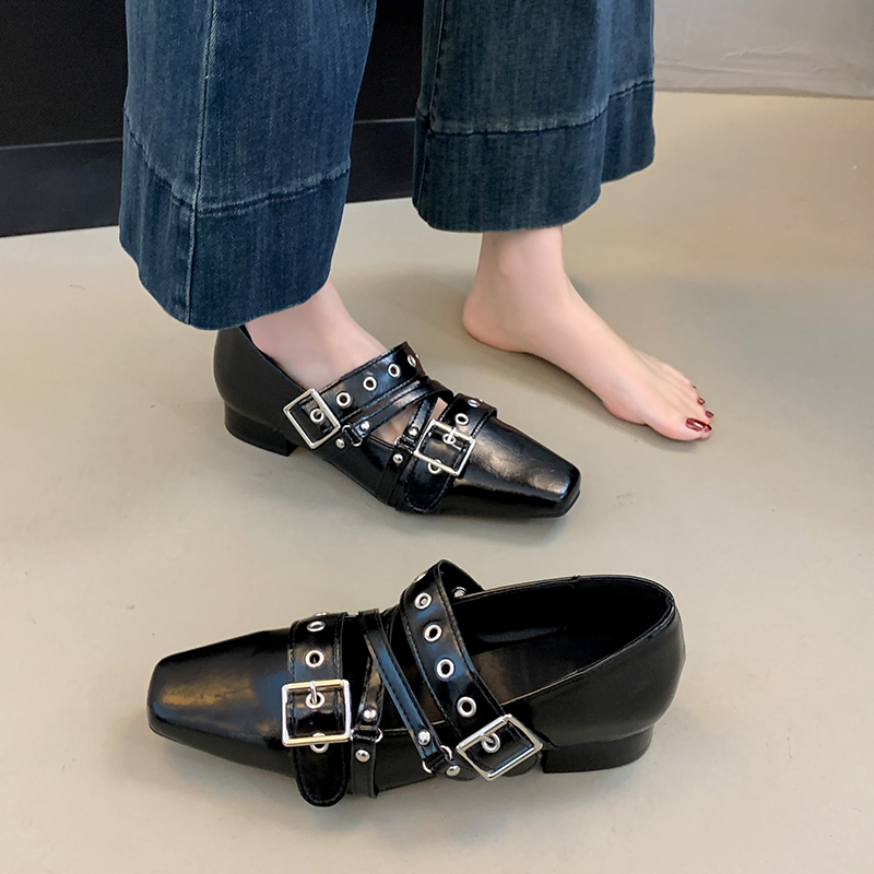 Women'S Fashion Footwear - Damskie baleriny z paskiem i klamrą,