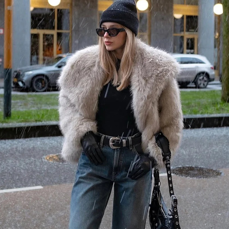 Zimowy, ikoniczny płaszcz z im – Women Fashion Icon recenzja i cena