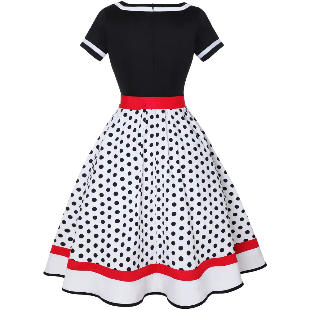 Sukienka vintage z dekoltem w  – Women'S Fashion Of The 50S recenzja i cena